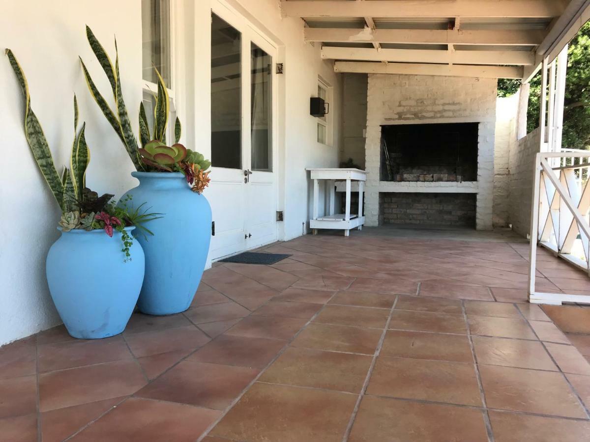 Leisure By The Sea Apartment Kleinmond Bagian luar foto